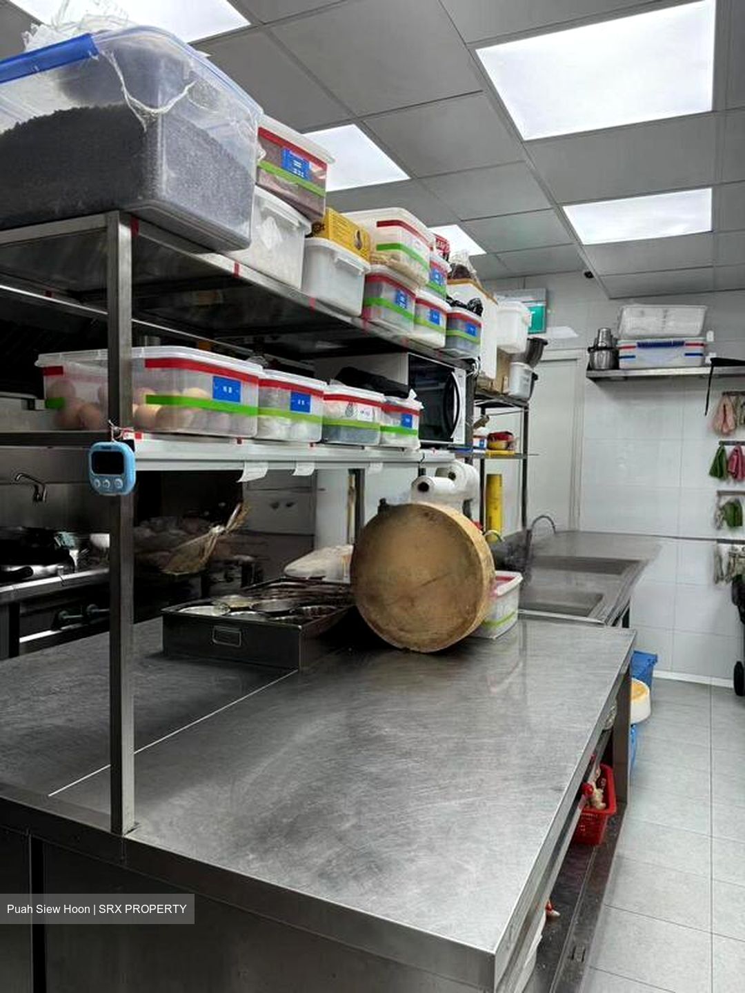 Upper Pickering Street (D1), Retail #451138091